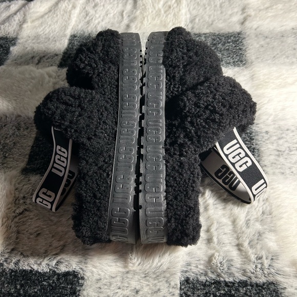 UGG fluffy slides - Picture 2 of 2